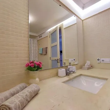 아파트 Balcon, Cosy One Bed With Aircon And Pool *